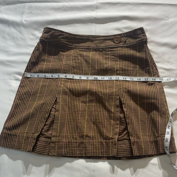 Vintage Plaid Pleated Mini Skirt | Size 6 - Picture 6 of 9